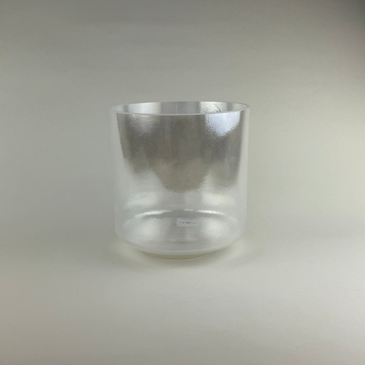 8" D