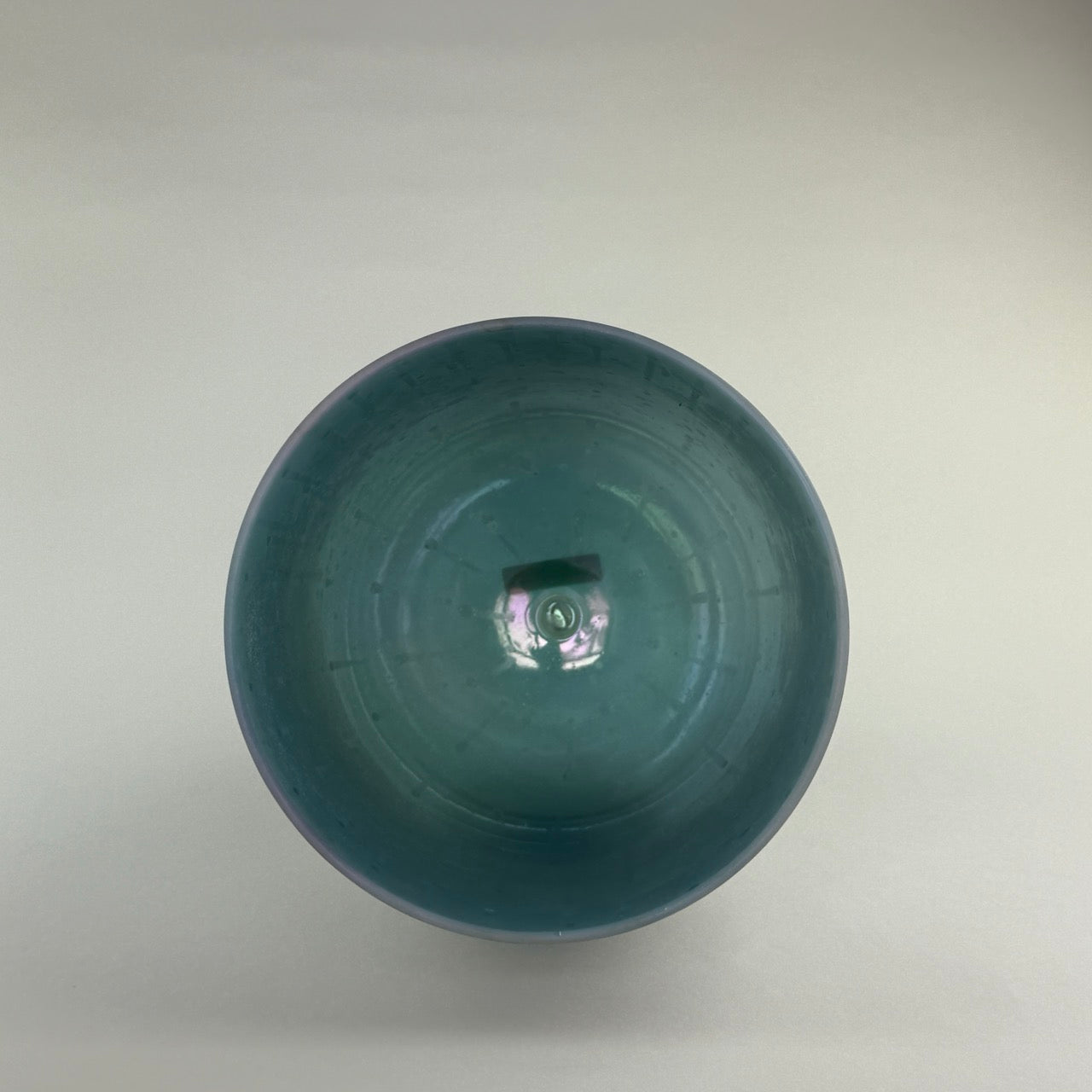 8" D