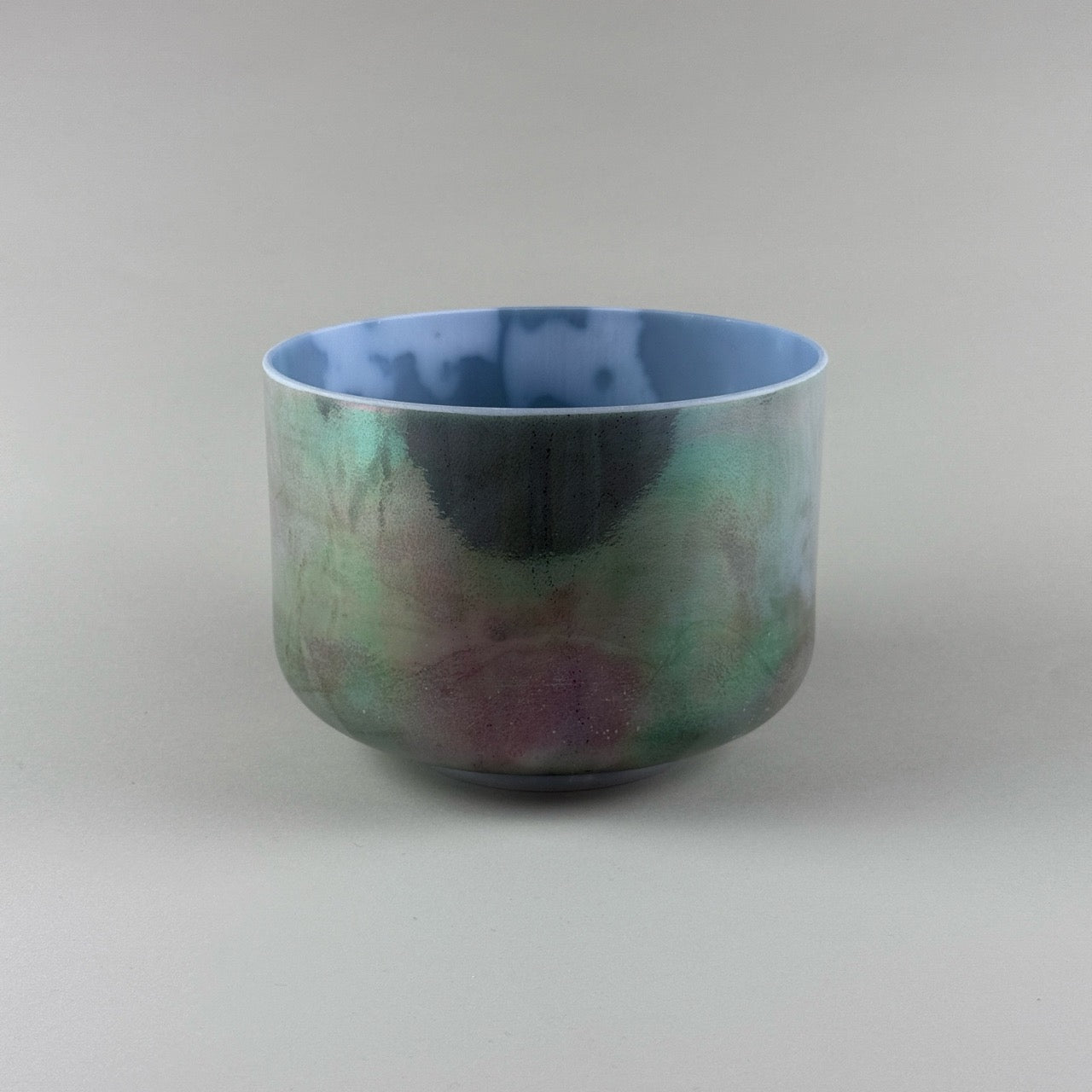 8” F+25 Mt. Shasta Serpentine, Platinum Alchemy™ Crystal Bowl (Side View)
