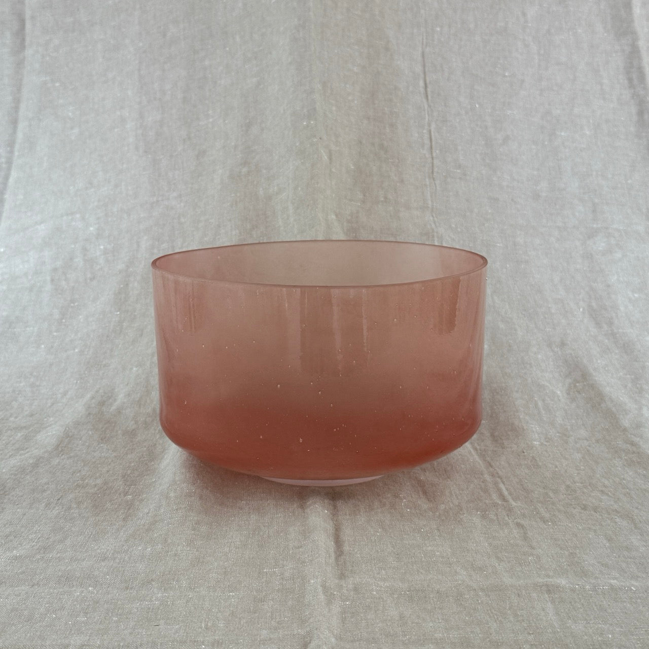 9" C-30 Rose Quartz Frosted (Inside) Alchemy™ Crystal Bowl