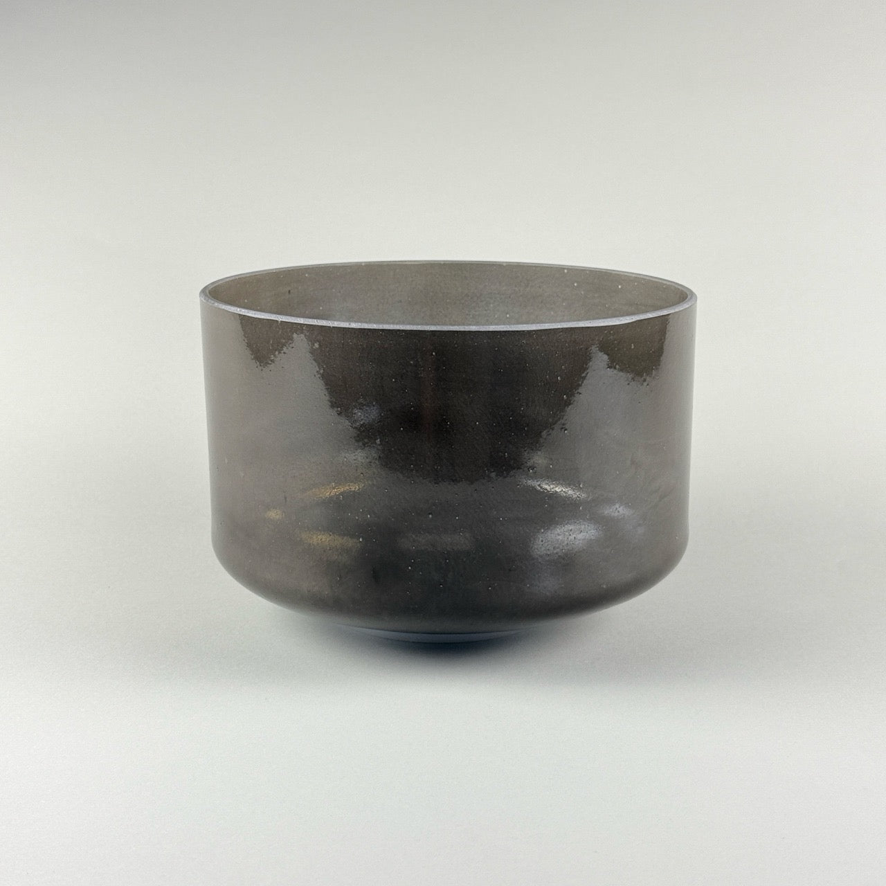 9” E-40 Charcoal, Palladium (Inside) Alchemy™ Crystal Bowl (Side View)